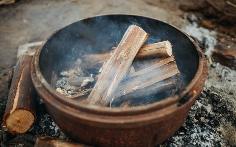 How to Build a Campfire in a Steel Ring: Setup and Safety