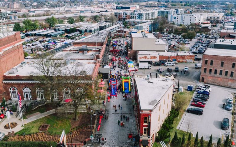 How to Find Free Weekend Events in Your City