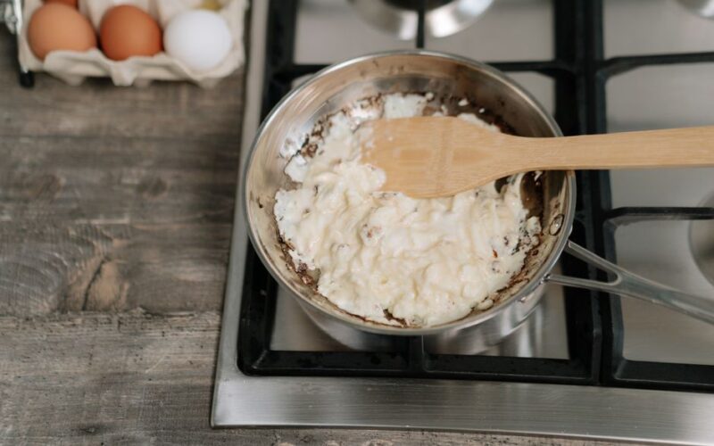 How to Make Fluffy Scrambled Eggs in Five Minutes