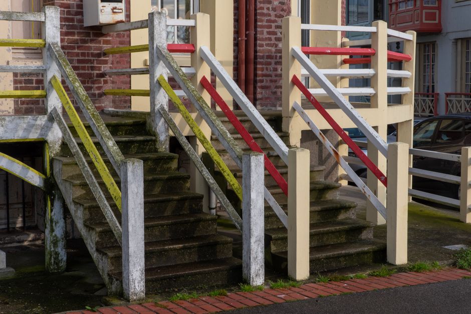 Step-by-Step Re-Caulking