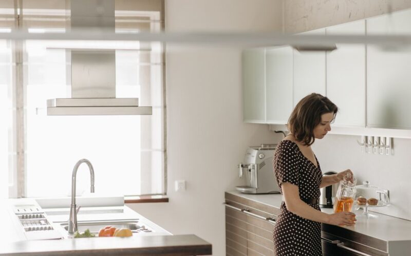 How to Reset Kitchen Counters in an Afternoon