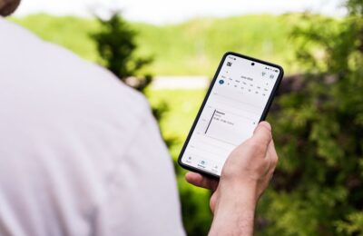 How to Use Shared Family Calendars Without Double-Booking