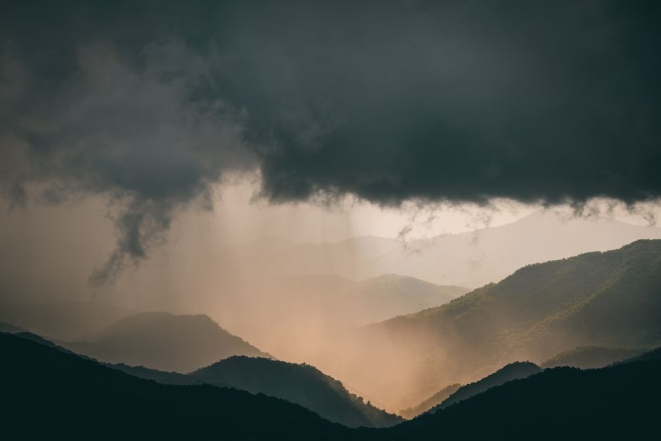 How to Layer for Mountain Weather That Changes Hourly