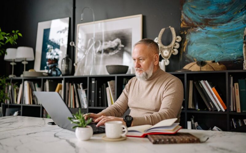 Nine Home Office Decluttering Wins for Better Focus