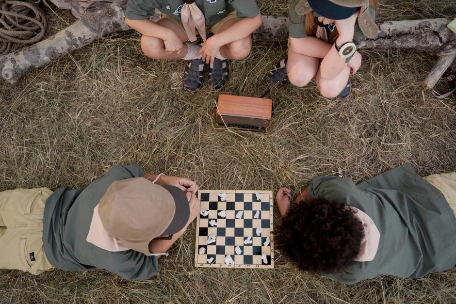 10 Screen-Free Camp Games for Kids