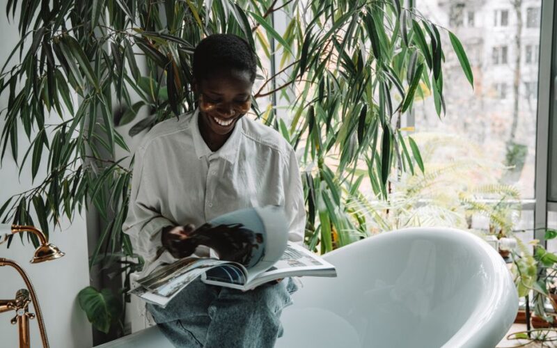 Six Humidity-Loving Plants for Bathrooms